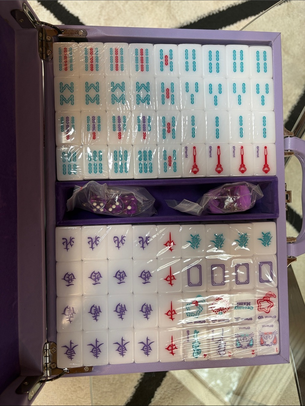 Creamy Mami Purple Mahjong Set with White Tiles